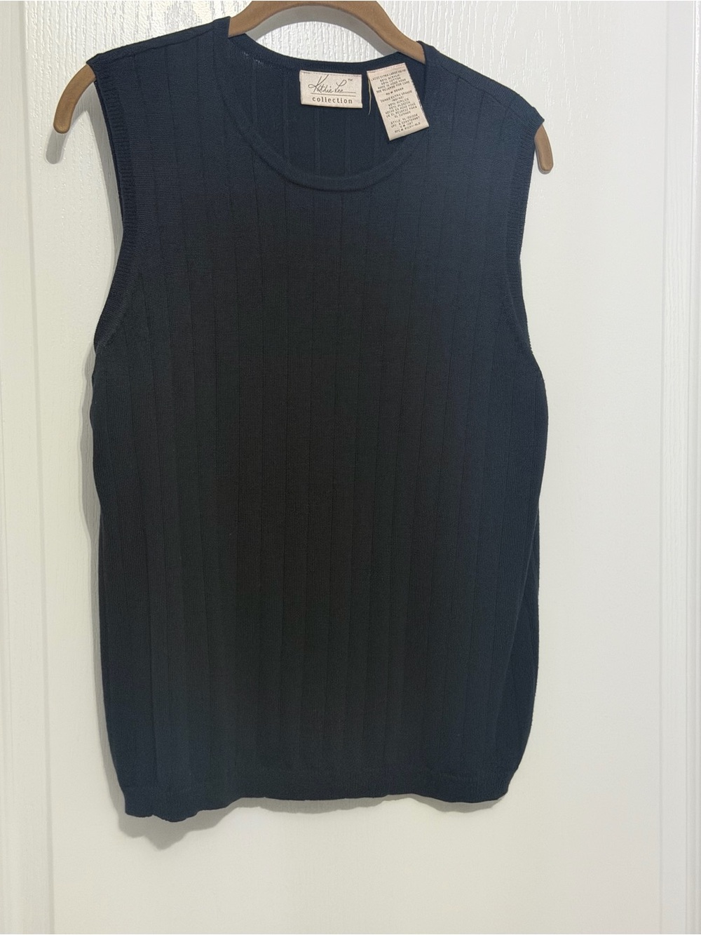 Sweater Knit Ribbed Sleeveless Black Top, XL